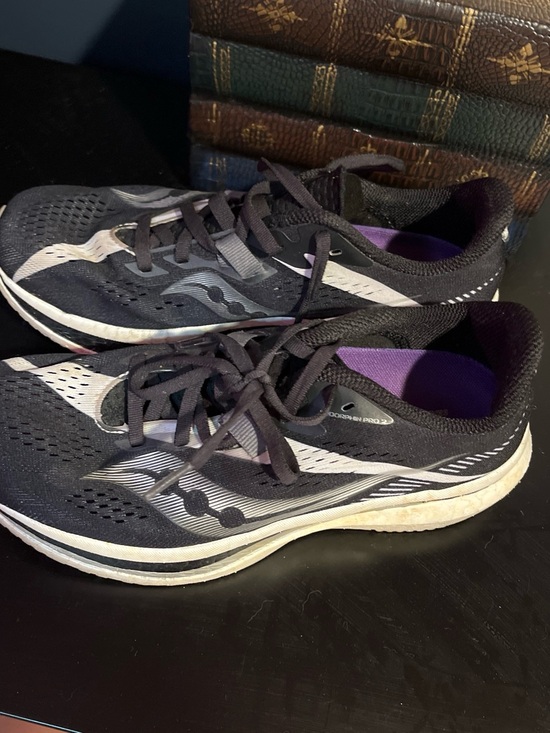 Saucony Shoes - Saucony Endorphins Pro size 7.5
